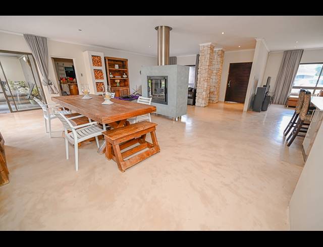 5 BEDROOM HOUSE FOR SALE IN VIERLANDEN